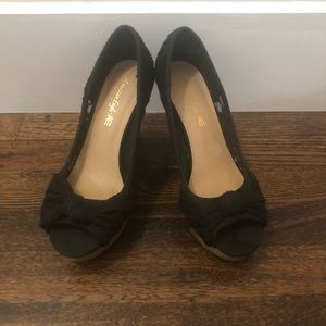 Black Lace Wedges